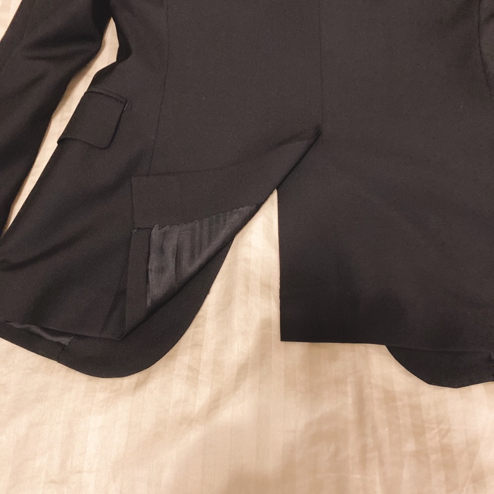 Gucci Suit - Picture 10 of 10